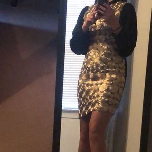 Long sleeve dress black and gold